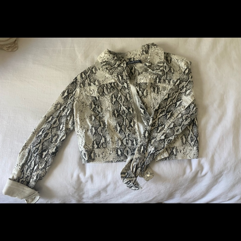 crop snake  skin jean jacket !! worn only once. nice for chilly summer nights.